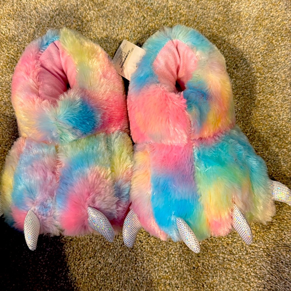Girls slippers